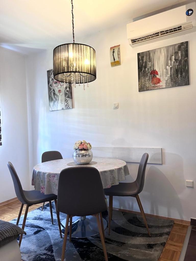 Apartment Sweet Dreams-Close To Zoo,Dinamo Stadium And The City Center Zagreb Exterior foto